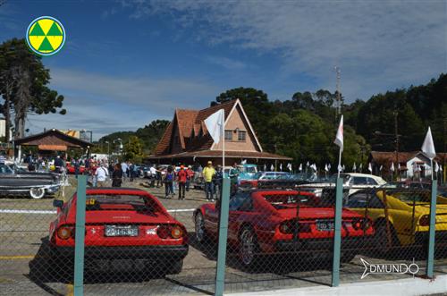 Encontro de carros antigos - Período de 01 a 04 de maio de 2014 - Campos do Jordão-SP